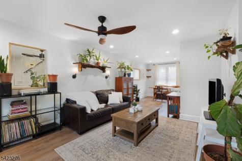 15 A Parkway Village Cranford NJ 07016