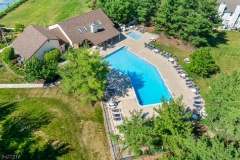 902 Wetherburn Court Raritan NJ 08822