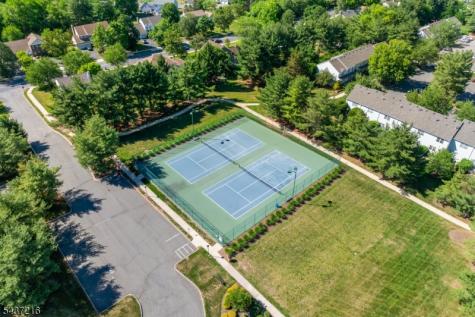 902 Wetherburn Court Raritan NJ 08822