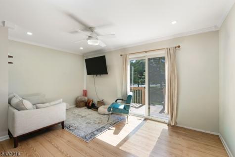 902 Wetherburn Court Raritan NJ 08822