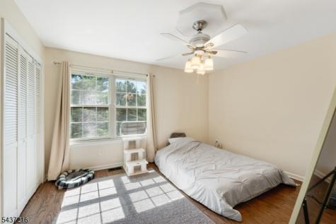 902 Wetherburn Court Raritan NJ 08822