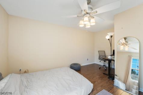 902 Wetherburn Court Raritan NJ 08822