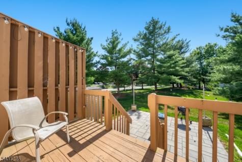 902 Wetherburn Court Raritan NJ 08822