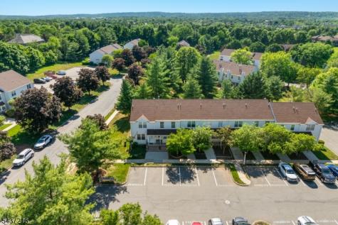 902 Wetherburn Court Raritan NJ 08822