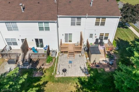 902 Wetherburn Court Raritan NJ 08822