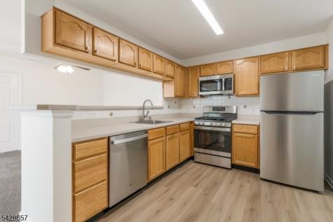 44 Chandler Court Hillsborough NJ 08844