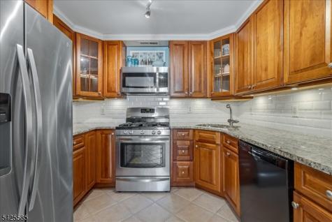13 Franklin Place Morristown NJ 07960