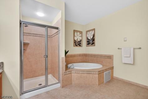 7101 Ravenscroft Road Clifton NJ 07013