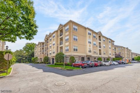 7101 Ravenscroft Road Clifton NJ 07013