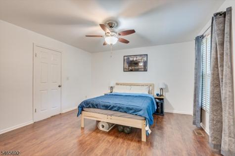 17 Sunrise Drive Long Hill NJ 07933