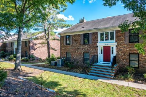17 Sunrise Drive Long Hill NJ 07933
