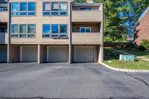 17 Sunrise Drive Long Hill NJ 07933