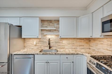 17 Sunrise Drive Long Hill NJ 07933