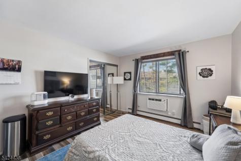 747 Riverside Avenue Lyndhurst NJ 07071