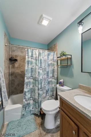 747 Riverside Avenue Lyndhurst NJ 07071