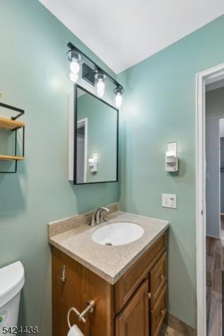 747 Riverside Avenue Lyndhurst NJ 07071