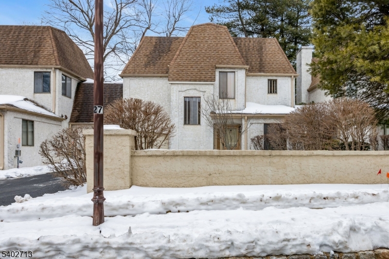 89 Park Gate Drive Edison NJ 08820