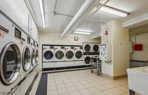 377 S Harrison Street 15d East Orange NJ 07018