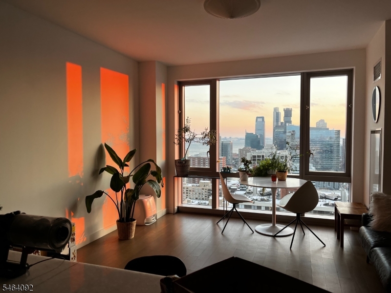 75 Park Lane S Jersey City NJ 07310