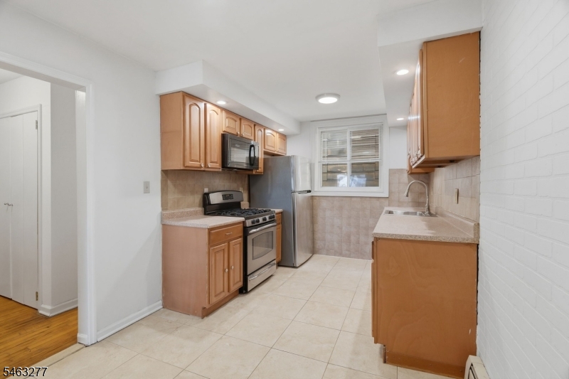 61 Union Avenue U-d2 Belleville NJ 07109