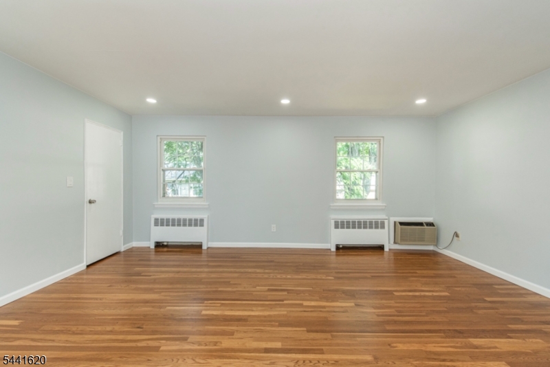 32 Wedgewood Drive Verona NJ 07044