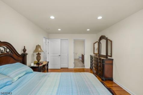 47 Harvey Court Clark NJ 07066
