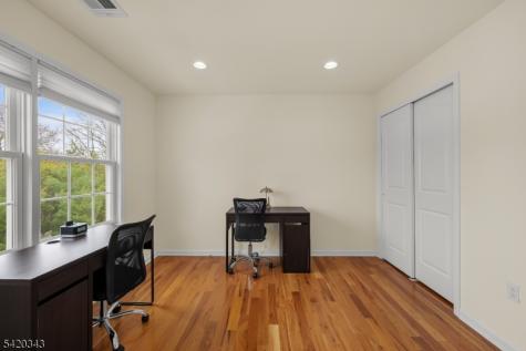 47 Harvey Court Clark NJ 07066