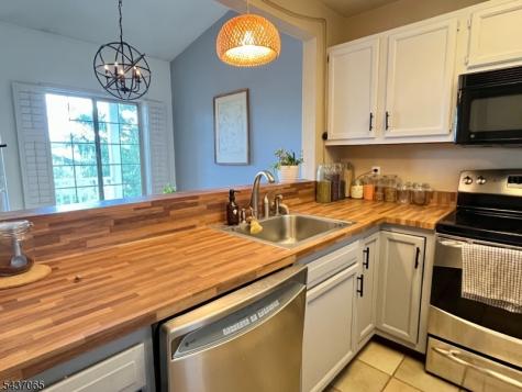 82 Wentworth Road Bedminster NJ 07921