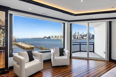 600 Harbor Weehawken NJ 07086