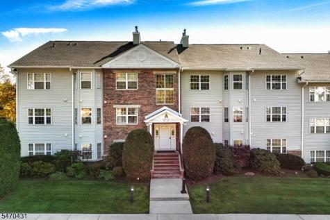 30 Mountainview Court Riverdale NJ 07457
