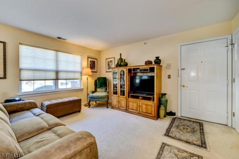 30 Mountainview Court Riverdale NJ 07457