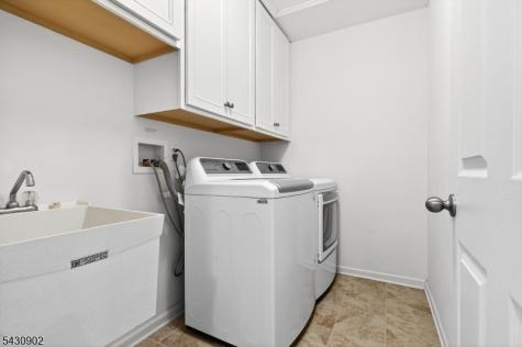 4 Braeburn Drive Montgomery NJ 08558