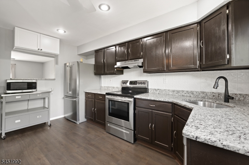 673 Dover Court 1c Hillsborough NJ 08844