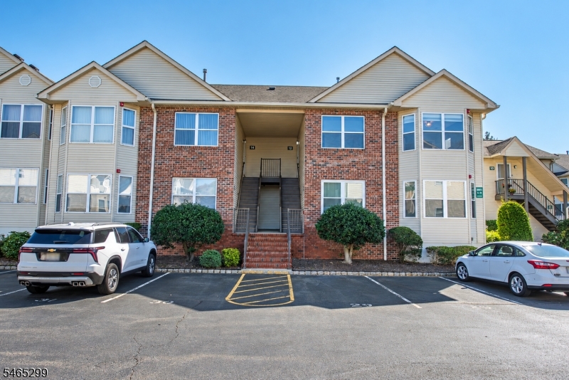 12 Frankie Lane East Hanover NJ 07936