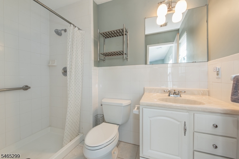 12 Frankie Lane East Hanover NJ 07936