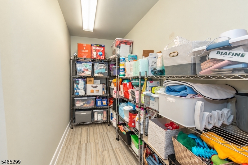 12 Frankie Lane East Hanover NJ 07936