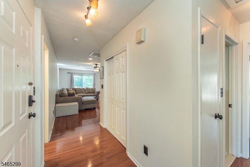 12 Frankie Lane East Hanover NJ 07936