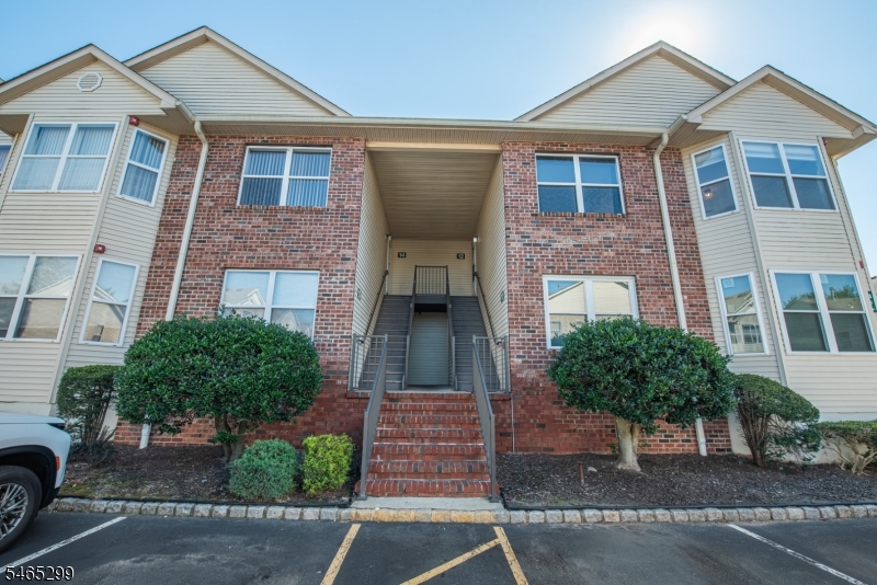 12 Frankie Lane East Hanover NJ 07936