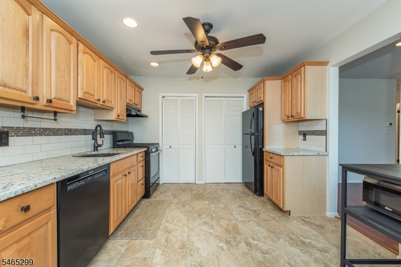 12 Frankie Lane East Hanover NJ 07936