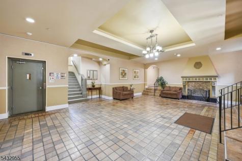 5 Pomona Avenue Newark NJ 07112