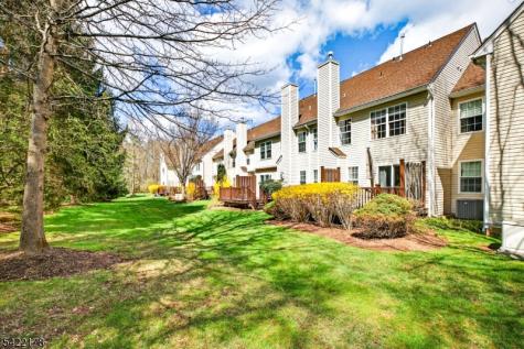 19 Cooper Lane Long Hill NJ 07946