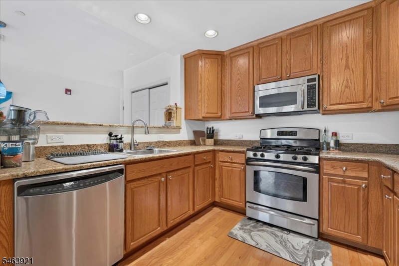 358 Rector Street Perth Amboy NJ 08861