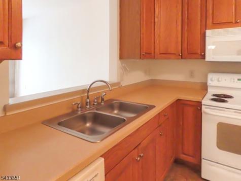 4020 Brookfield Glen Drive White NJ 07823