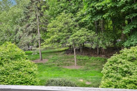 10 Fells Manor Road Caldwell Boro NJ 07006