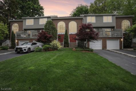 10 Fells Manor Road Caldwell Boro NJ 07006