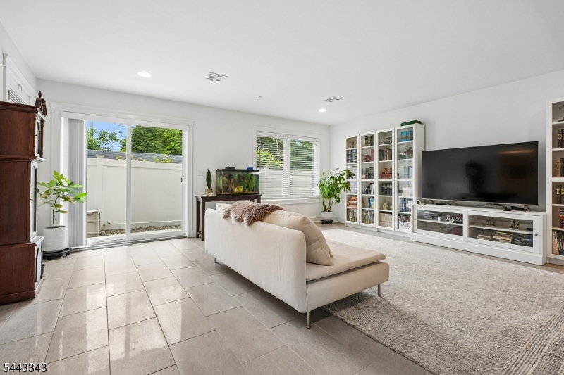 156 Mountain Avenue Springfield NJ 07081