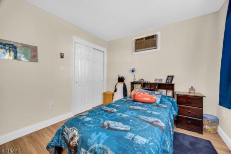 100 Luttgen Place Linden NJ 07036