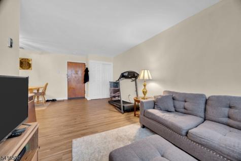 100 Luttgen Place Linden NJ 07036