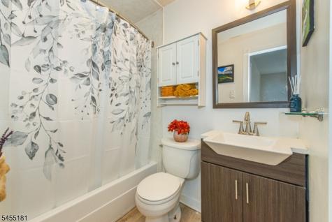 15277 Aspen Court Stanhope NJ 07874