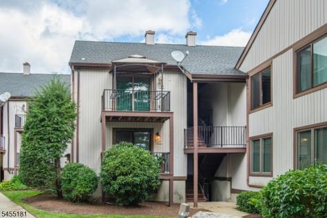 15277 Aspen Court Stanhope NJ 07874